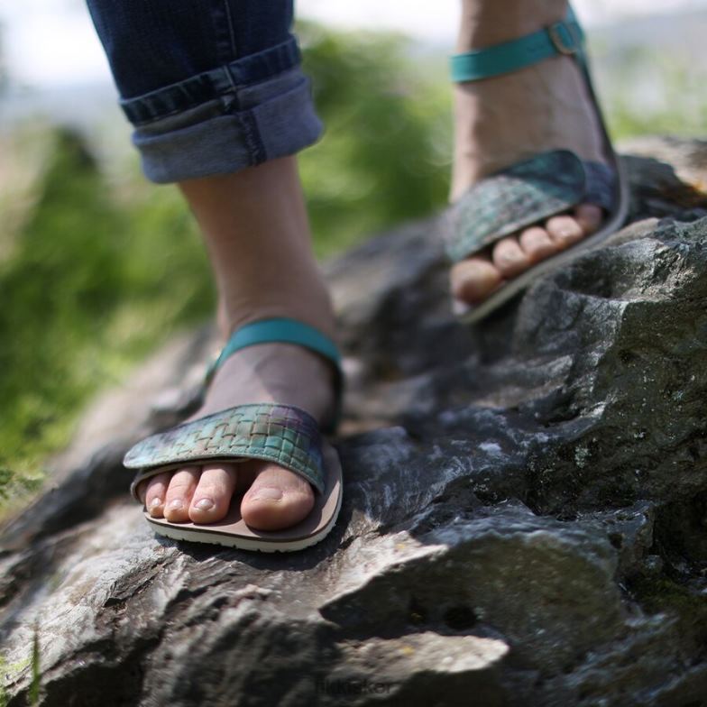 vuxna barfota sandaler vibe v1 Tikki Skodon F60FX234 tropisk storm